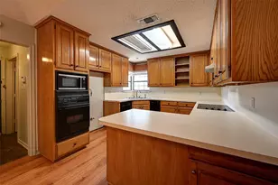 8208 Willow Glen Ct, Fort Worth, TX 76134 - Photo 12