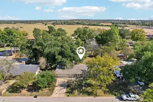 212 Lou St, Sulphur Springs, TX 75482 - Photo 2