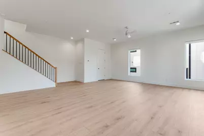 2206 Arroyo Avenue #301, Dallas, TX 75219 - Photo 8