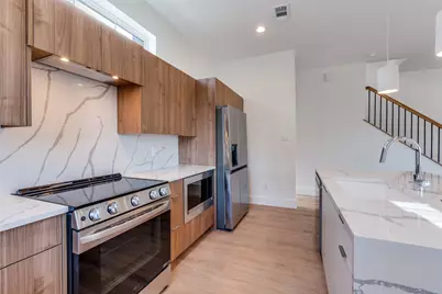 2206 Arroyo Avenue #301, Dallas, TX 75219 - Photo 6