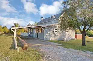 528 Mill Creek Ct, Azle, TX 76020 - Photo 30