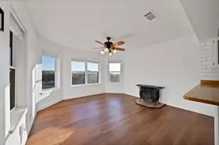 528 Mill Creek Ct, Azle, TX 76020 - Photo 16