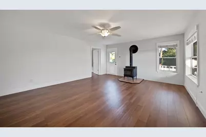 528 Mill Creek Court, Azle, TX 76020 - Photo 10