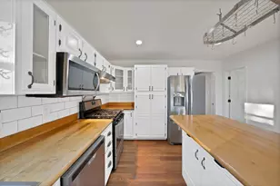 528 Mill Creek Ct, Azle, TX 76020 - Photo 14