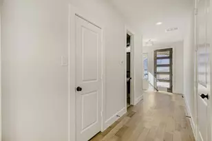 613 Damsel June St, Lewisville, TX 75056 - Photo 4