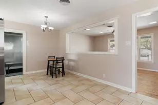 127 W Cedar St, Hurst, TX 76053 - Photo 8