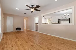 127 W Cedar St, Hurst, TX 76053 - Photo 6