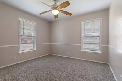 127 W Cedar Street, Hurst, TX 76053 - Photo 12