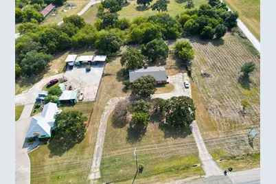 2215 SW Wilshire Boulevard, Burleson, TX 76028 - Photo 10