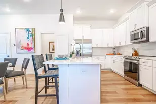 1215 E Beaconsfield Ln, Arlington, TX 76011 - Photo 10