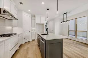 609 Damsel June St, Lewisville, TX 75056 - Photo 8