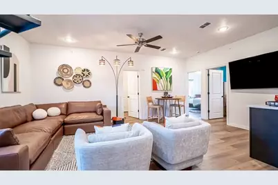 1215 E Beaconsfield Lane #701, Arlington, TX 76011 - Photo 2