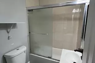 2529 Syracuse Dr, Irving, TX 75062 - Photo 10