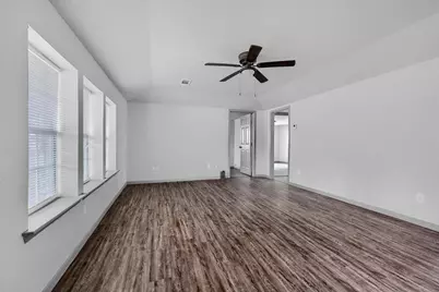 312 Hackney Street, Collinsville, TX 76233 - Photo 4