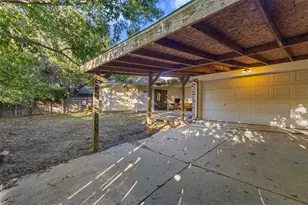 1906 Camellia St, Denton, TX 76205 - Photo 4