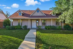 1130 Woodrow Dr, Lewisville, TX 75067 - Photo 2