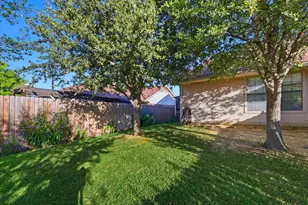 1130 Woodrow Dr, Lewisville, TX 75067 - Photo 40