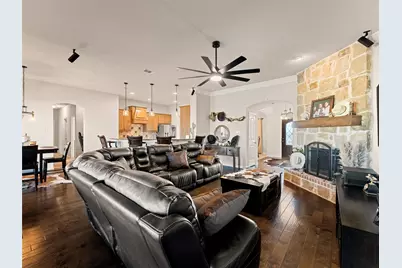 109 Highland Hills Boulevard, Decatur, TX 76234 - Photo 10