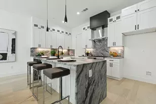 426 Melba St, Dallas, TX 75208 - Photo 2