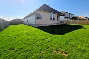 8005 Townsend Dr, Waco, TX 76708 - Photo 12