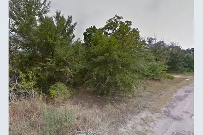 127 Bowie Street, Mabank, TX 75156 - Photo 2