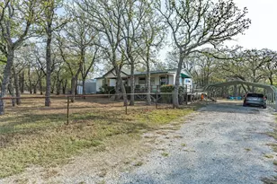 304 Catfish Trail, Bowie, TX 76230 - Photo 32