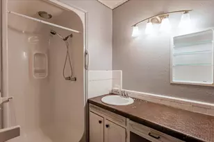 201 NW 31st St, Mineral Wells, TX 76067 - Photo 18