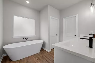 913 Day Star Drive, Hewitt, TX 76643 - Photo 16