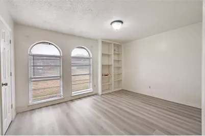 708 Thomas Chapel Drive, Arlington, TX 76014 - Photo 10