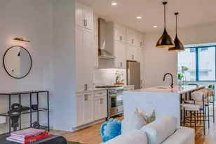 805 Pavillon St, Dallas, TX 75204 - Photo 20