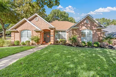 2824 Timber Hill Drive, Grapevine, TX 76051 - Photo 2