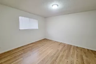 735 Arrowhead Cir, Garland, TX 75043 - Photo 16