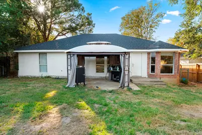 316 Coral Reef Street, Gun Barrel City, TX 75156 - Photo 2