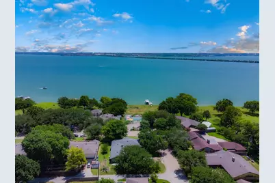 8518 Bridgewater Drive, Rowlett, TX 75088 - Photo 2