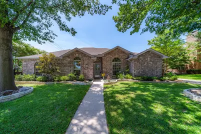 8518 Bridgewater Drive, Rowlett, TX 75088 - Photo 2
