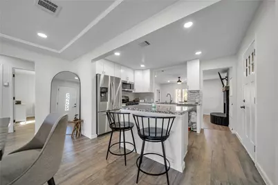 8113 Raymond Avenue, White Settlement, TX 76018 - Photo 6