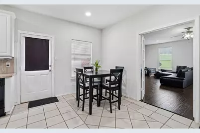 2026 Klondike Street, Grand Prairie, TX 75050 - Photo 8