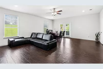 2026 Klondike Street, Grand Prairie, TX 75050 - Photo 14