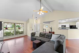 626 Brittany Dr, Mesquite, TX 75150 - Photo 2