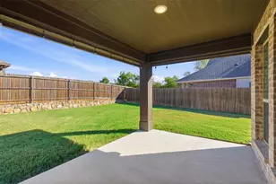 310 Marigold Ct, Glenn Heights, TX 75154 - Photo 28
