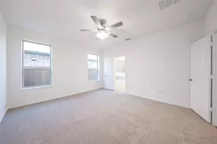 1413 Sun Gdn Wy, Justin, TX 76247 - Photo 16