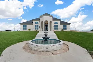 112 Yellow Rose St, Lorena, TX 76655 - Photo 2