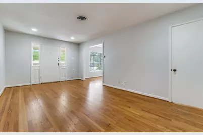 6529 St Moritz Avenue, Dallas, TX 75214 - Photo 2