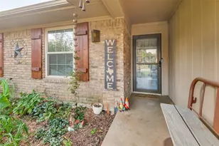 1832 Tameria Dr, Irving, TX 75060 - Photo 2