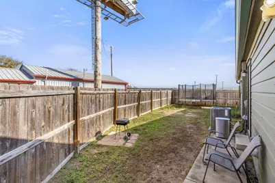 101 3rd Street, Valley View, TX 76272 - Photo 18