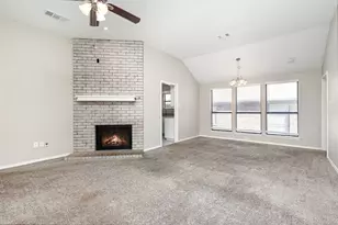 5905 Sterling Green Trail, Arlington, TX 76017 - Photo 2