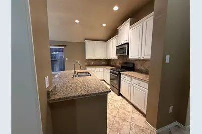 816 Lake Grove Drive, Little Elm, TX 75068 - Photo 8