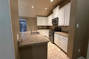 816 Lake Grove Dr, Little Elm, TX 75068 - Photo 8