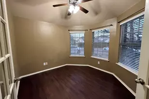 816 Lake Grove Dr, Little Elm, TX 75068 - Photo 2