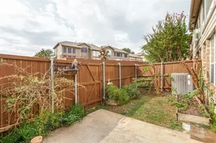 908 Englewood Ln, Plano, TX 75025 - Photo 22